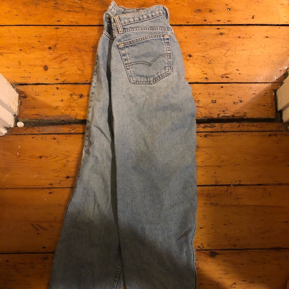 Vintage Levi’s 912 Tapered Leg Mom Jeans